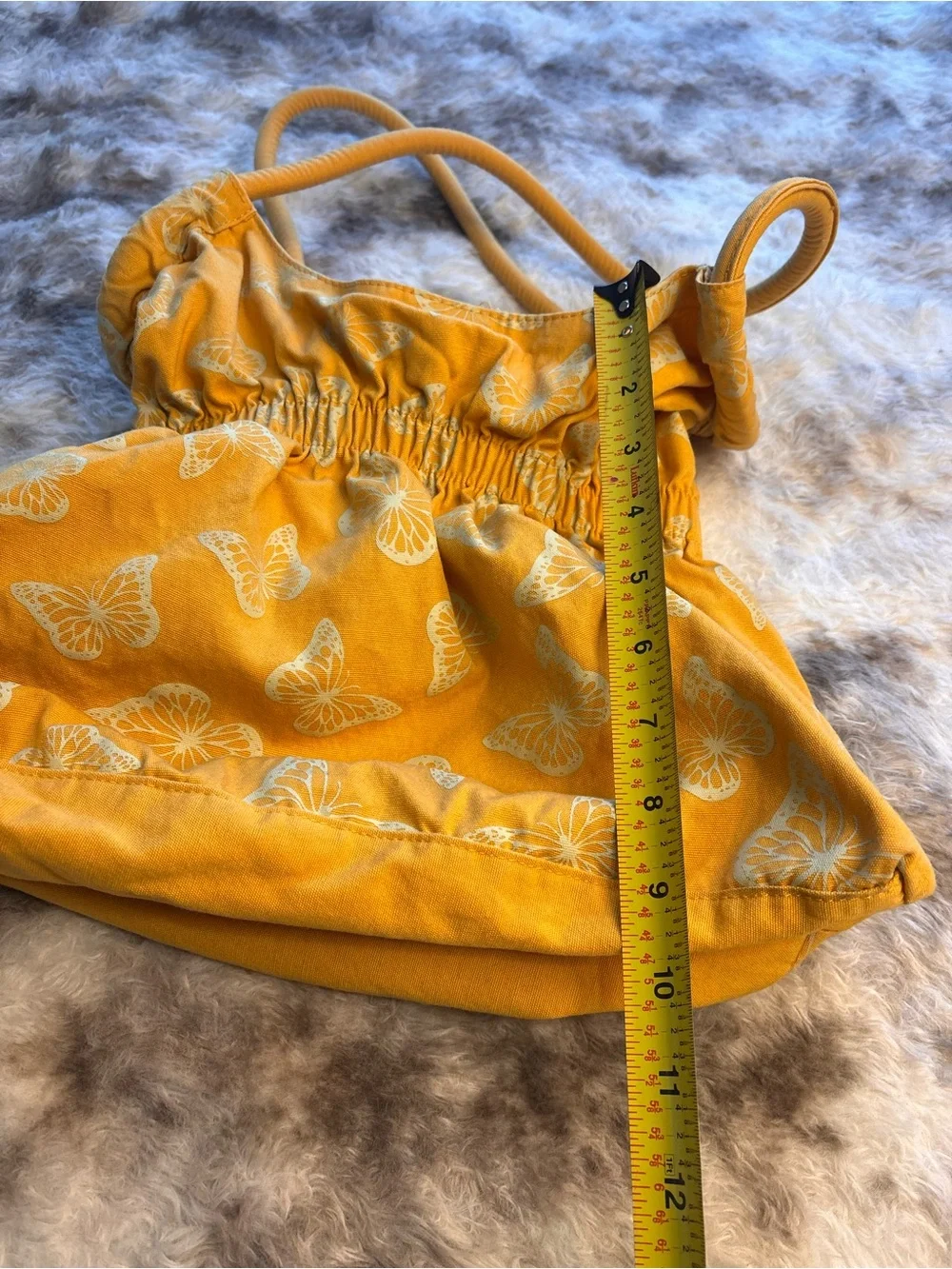 Unknown charming yellow